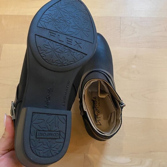 𝅺LIFESTRIDE "Ally" Ankle Bootie Womens New Black Block Heel Buc… - Picture 6 of 10